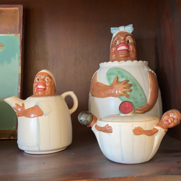 Weller extremely rare complete set mammy pottery